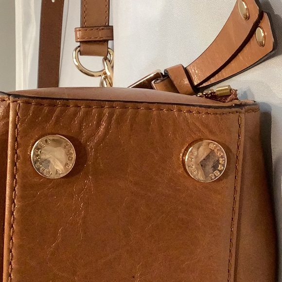 Michael Kors genuine leather bag in tan. - Picture 4 of 7